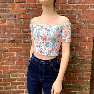 Adorable pastel floral off the shoulder crop top